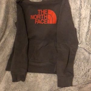 North face hoodie size small